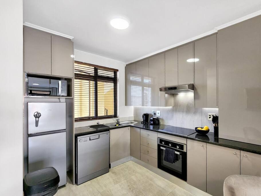 Renovated, Pools, Park, Gym, Parking, Canal Walk Access Cape Town